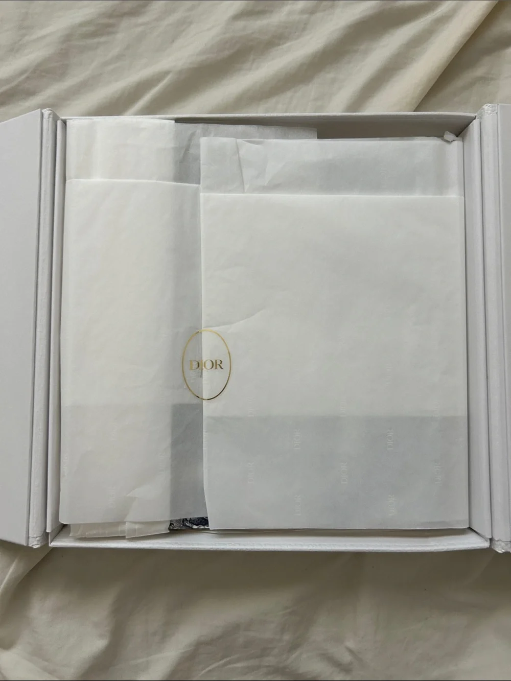 Dior giftable includes